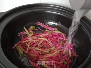 海米萝卜汤的做法步骤：7