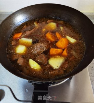 土豆炖牛腩的做法步骤：14
