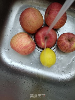 大枣苹果糖水的做法步骤：3