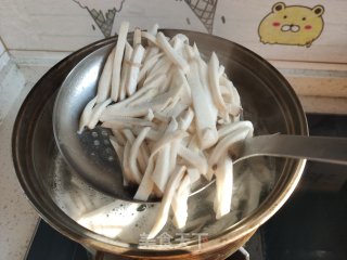 杏鲍菇炒土豆丝的做法步骤：5