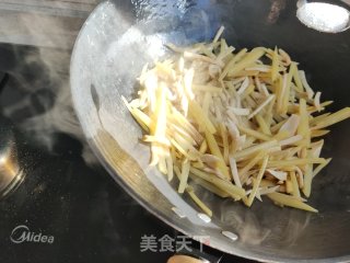 杏鲍菇炒土豆丝的做法步骤：10