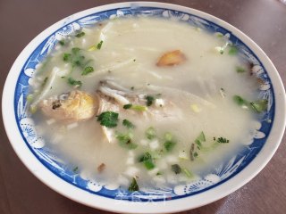 萝卜丝鲫鱼汤的做法步骤：10