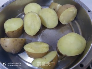 超级下饭土豆泥的做法步骤：2