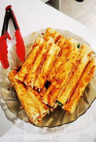 串肉店里的爆款$烤干豆腐卷的做法步骤：10