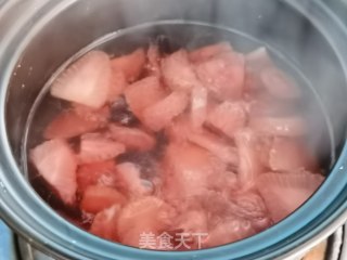 草莓炖雪梨的做法步骤：5