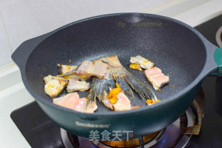 萝卜鱼骨汤的做法步骤：3