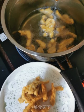 甜酸鸡柳的做法步骤：5