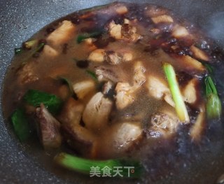 白萝卜烧肉的做法步骤：4