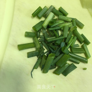 香葱鸭蛋炒莴笋的做法步骤：3