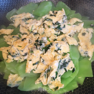 香葱鸭蛋炒莴笋的做法步骤：9