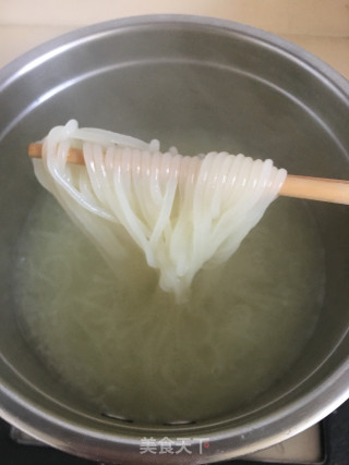 水煮螺蛳粉的做法步骤：7