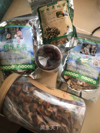杂菇汤的做法步骤：2