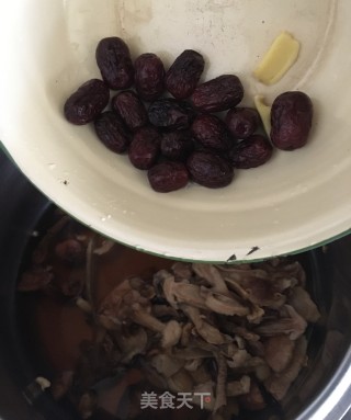 杂菇汤的做法步骤：6