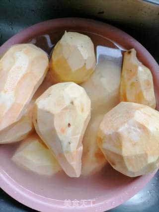 自制红薯干的做法步骤：1
