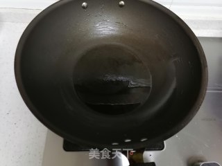 芹菜炒牛肉的做法步骤：2