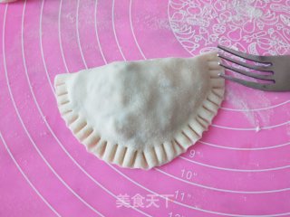 花边韭菜盒子的做法步骤：9