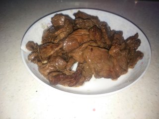 蒜苔炒牛肉的做法步骤：7