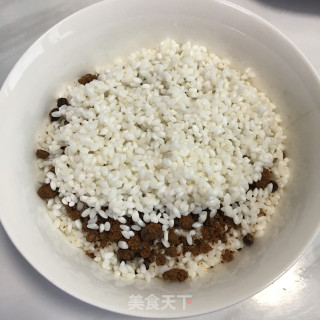 红糖莲子糯米饭的做法步骤：5