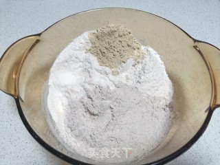 火麻鸡蛋葱花发面饼的做法步骤：1