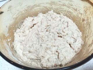 火麻鸡蛋葱花发面饼的做法步骤：2
