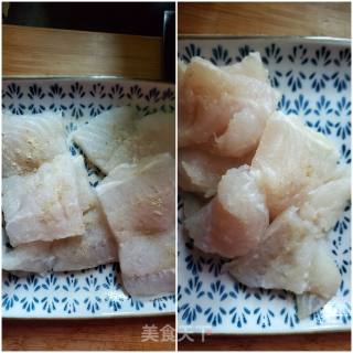 清蒸巴沙鱼的做法步骤：2