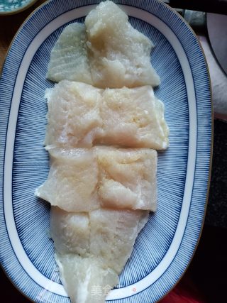 清蒸巴沙鱼的做法步骤：3