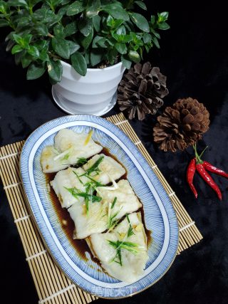 清蒸巴沙鱼的做法步骤：9