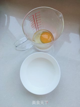 黄瓜西红柿鸡蛋汤的做法步骤：2