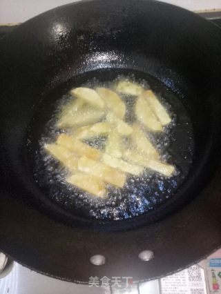 番茄土豆巴沙鱼的做法步骤：3