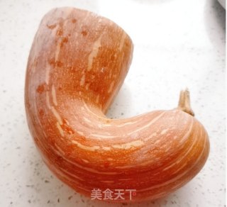 南瓜花卷的做法步骤：1