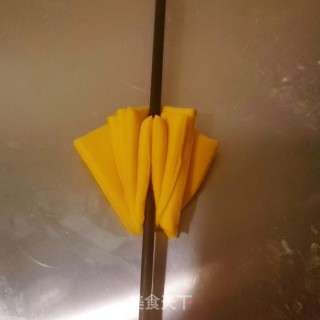 南瓜花卷的做法步骤：12