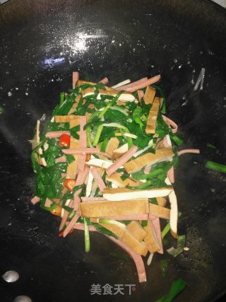 韭菜炒香干的做法步骤：6