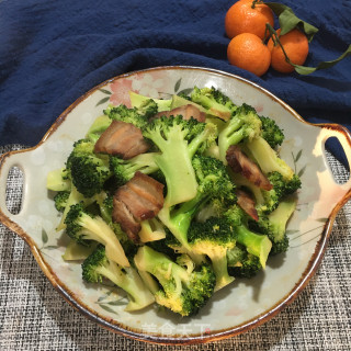 腊肉炒西兰花的做法步骤：7
