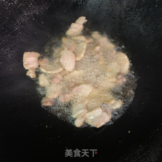 干鱿五花肉炒花菜的做法步骤：7