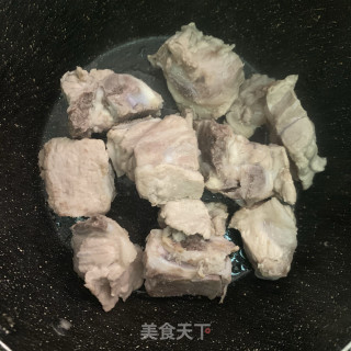 陈皮龙骨炖汤的做法步骤：1