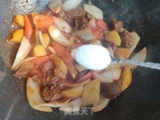 红烩牛肉的做法步骤：13