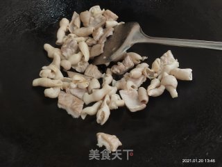 猪大肠焖酸菜的做法步骤：6