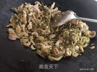 猪大肠焖酸菜的做法步骤：10