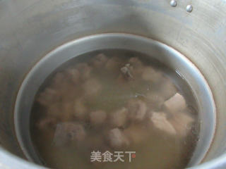 菠萝蜜核排骨汤的做法步骤：9