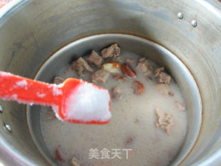 菠萝蜜核排骨汤的做法步骤：11
