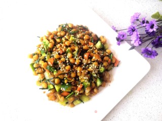 自发鹰嘴豆芽炒混搭的做法步骤：7
