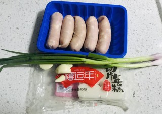 肉肠蒸年糕的做法步骤：1