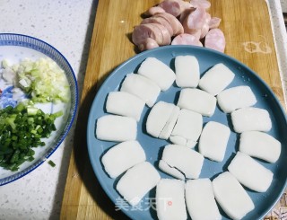 肉肠蒸年糕的做法步骤：2