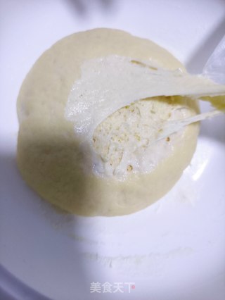 韭菜肉水煎包的做法步骤：2