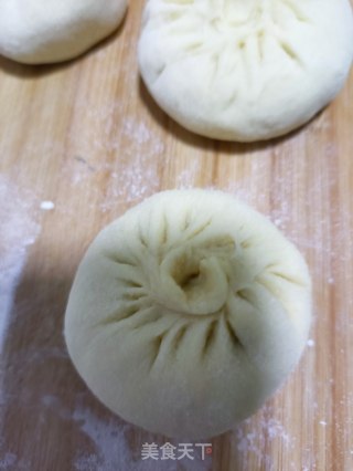 韭菜肉水煎包的做法步骤：5