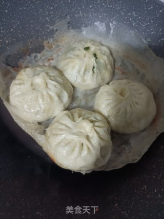 韭菜肉水煎包的做法步骤：14