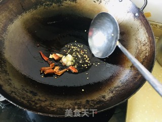 黄豆芽炒豆腐干的做法步骤：3