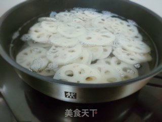 凉拌藕片的做法步骤：3
