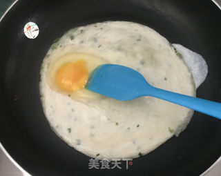 火腿肠葱油饼的做法步骤：5