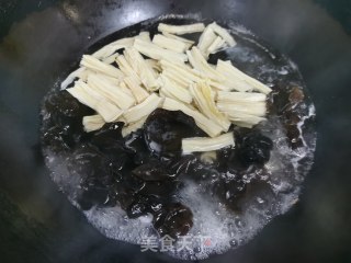 凉拌腐竹黄瓜的做法步骤：3